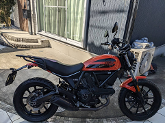 sixty2の車両写真